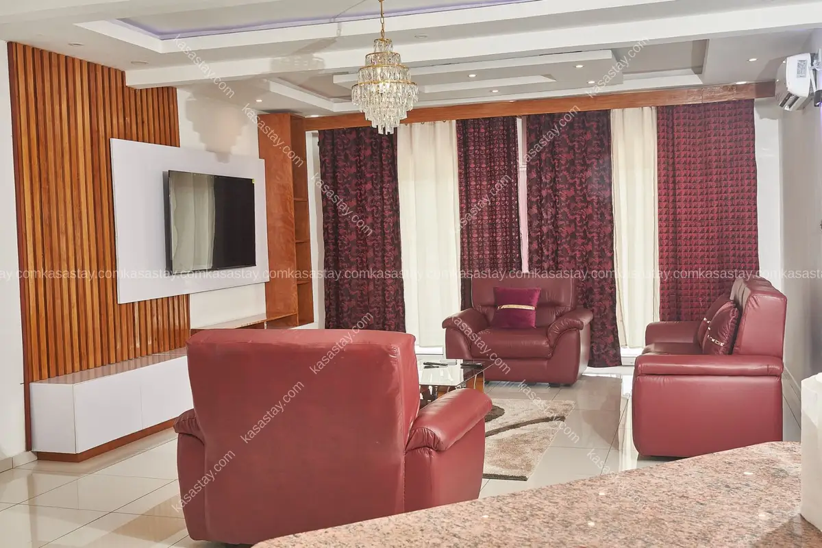 Appartement meublé 3 by luxe guest house ( bonabéri behind boulangerie du lycée)