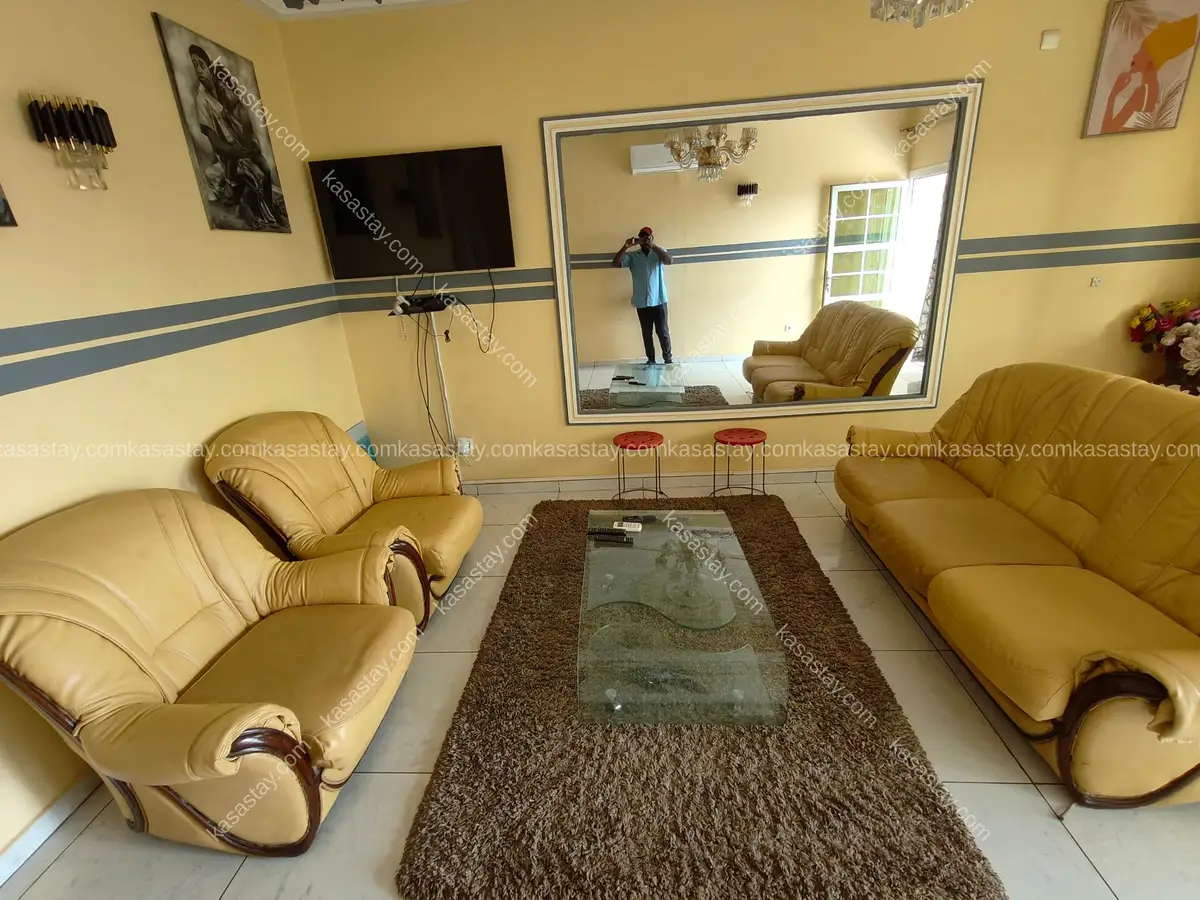 Appartement meublé 2 chambres ultra chic a Dovv mendong 5