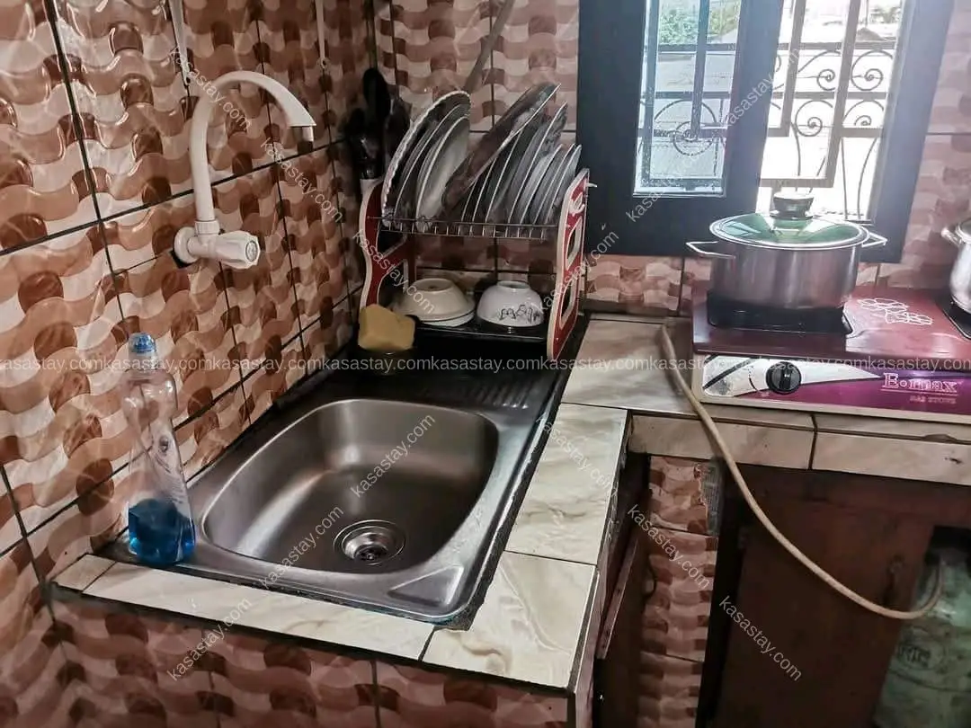 studio 3 by résidence dunamis guest house (bonaberi grand hangars) 5