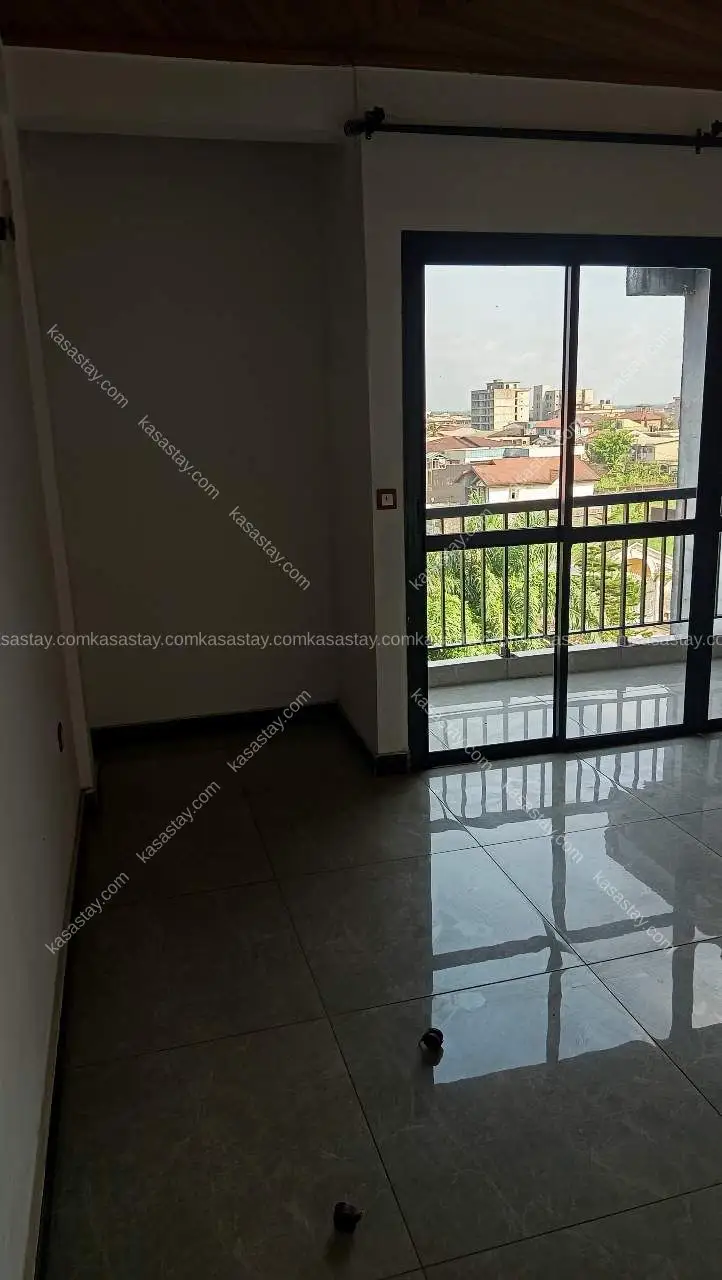 Apartment in Bonamoussadi, Douala, 2 bedrooms 4