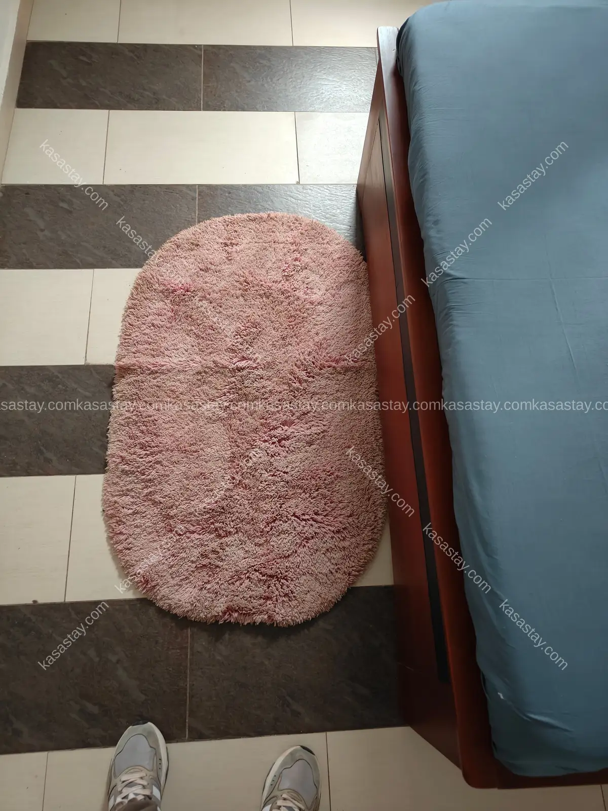 Chambre meublée entièrement équipée luxueuse à Mvogbi 0005 4