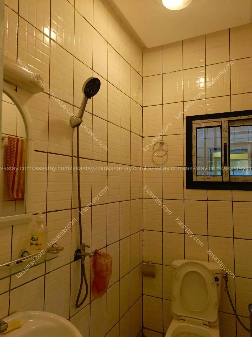 Apartment in Ndogpassi, Douala, 3 bedrooms 4