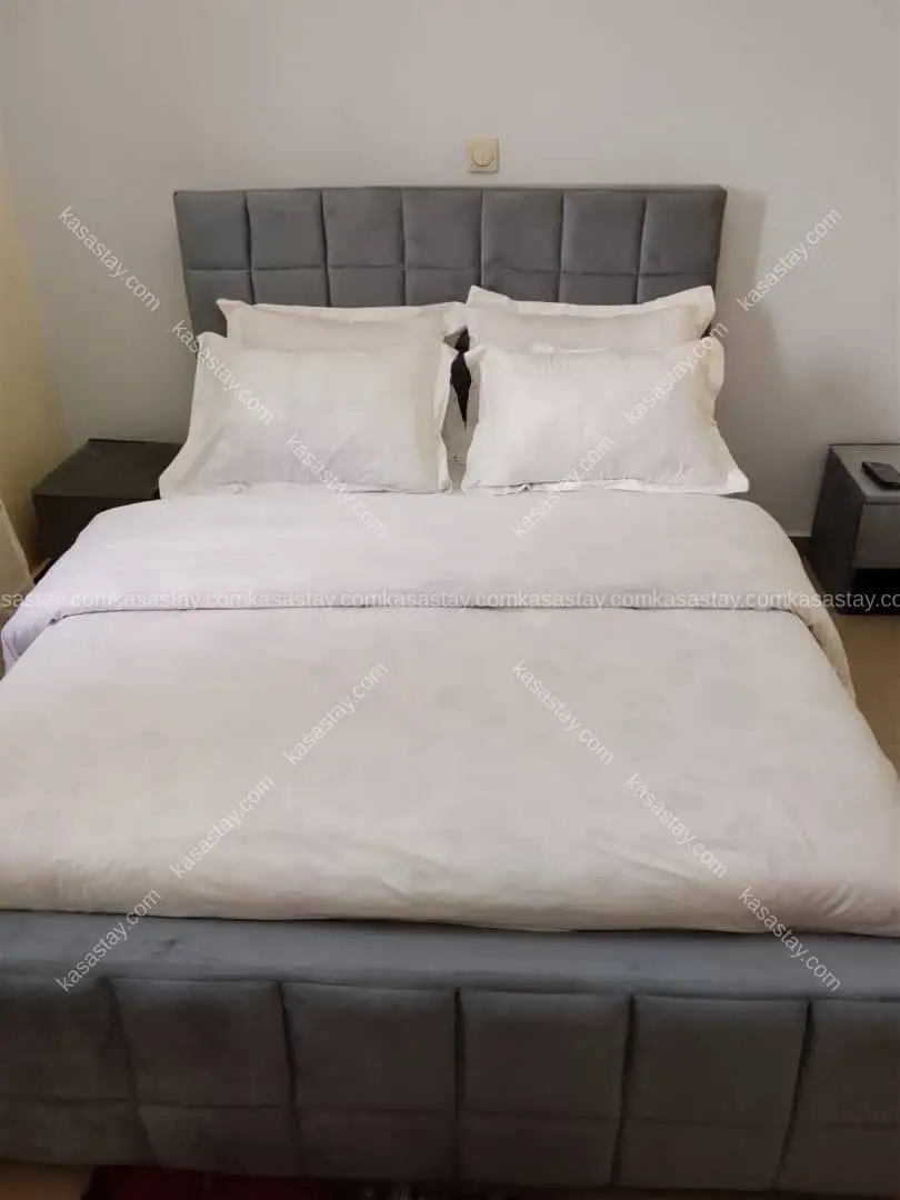 Rooms in Nkolfoulou, 1 bedroom 4