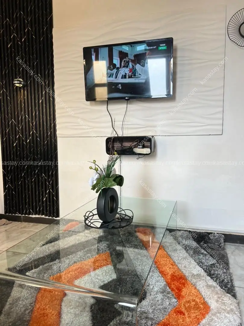 Apartment in Titi garage, Yaoundé, 2 bedrooms 5