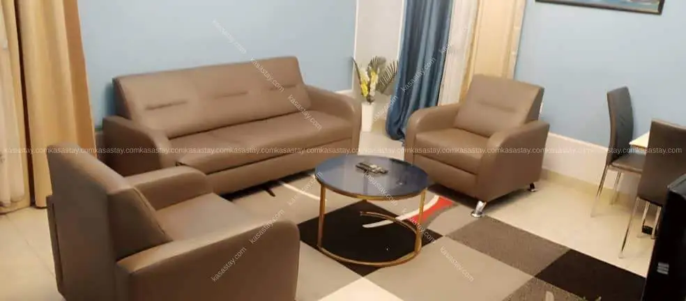 Studio in Makepe petit pays