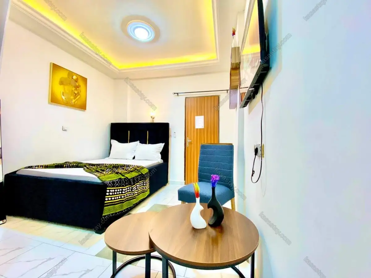 Room in Lycée Technique de Bassa, 7 bedrooms