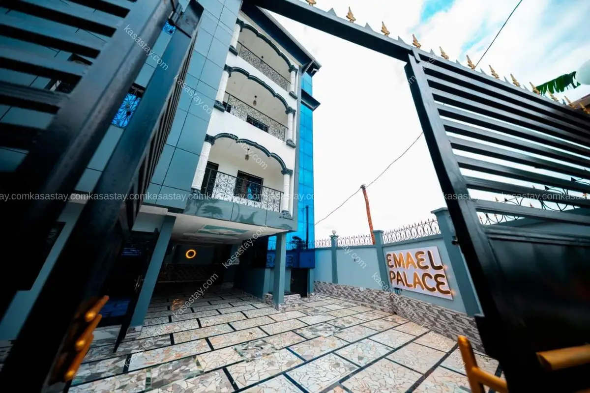 Apartment in Dispensaire Odza A